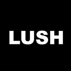 Lush Opens a Christmas Shop in Liverpool